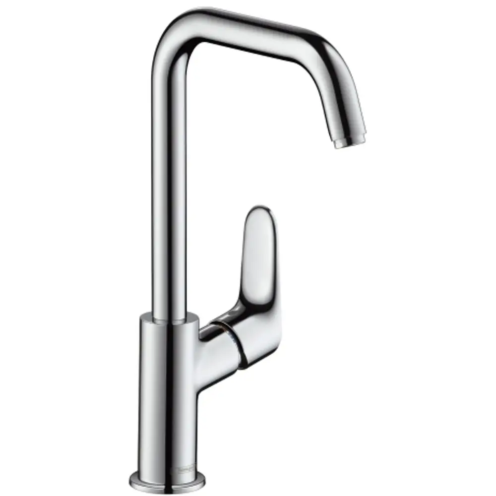 Einhebel-Waschtischmischer von Hansgrohe mit Schwenkauslauf, in verchromter Ausführung. Der Hebel zur Wassersteuerung befindet sich seitlich am Gehäuse.
